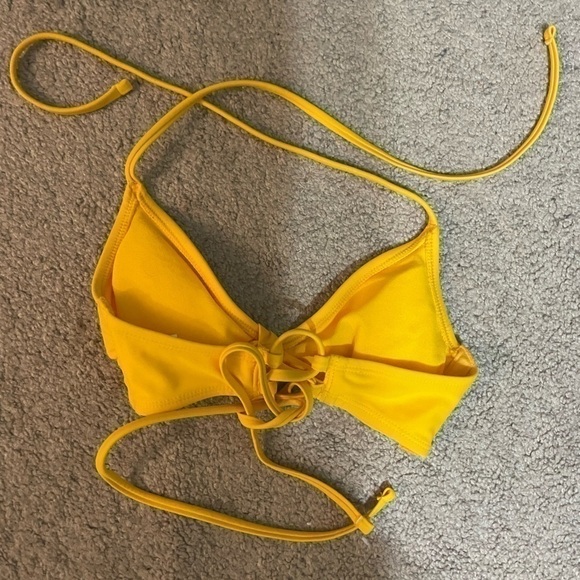 Xhilaration Yellow Bikini Top size Small - Picture 3 of 7